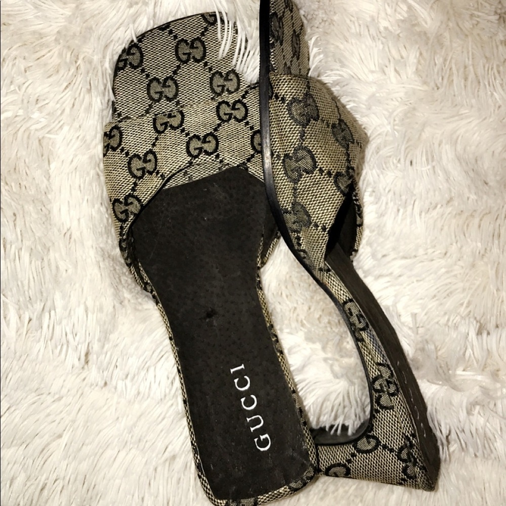 Vintage 80’s GUCCI MONOGRAM MULES